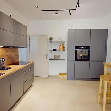 Lejlighed Altbauwohnung Im Erdgeschoss Mit Wintergarten