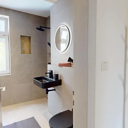 Lejlighed Altbauwohnung Im Erdgeschoss Mit Wintergarten *